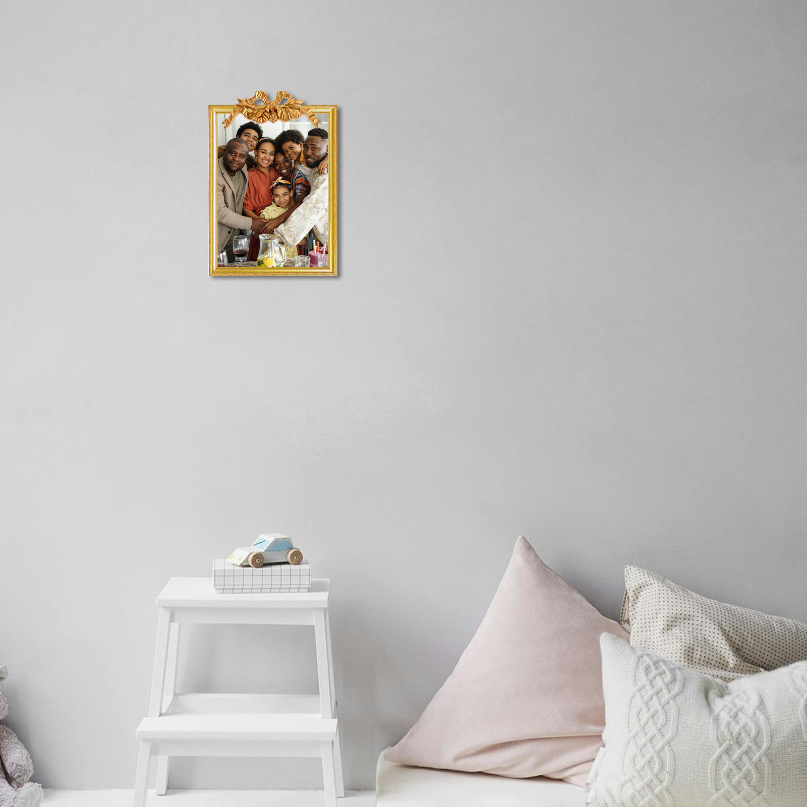 Art Craft Gallery - Sturdy Resin Bow-Knot Wall Hanging Decor